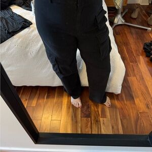 Black Cargo Pants - Classic Utility Style